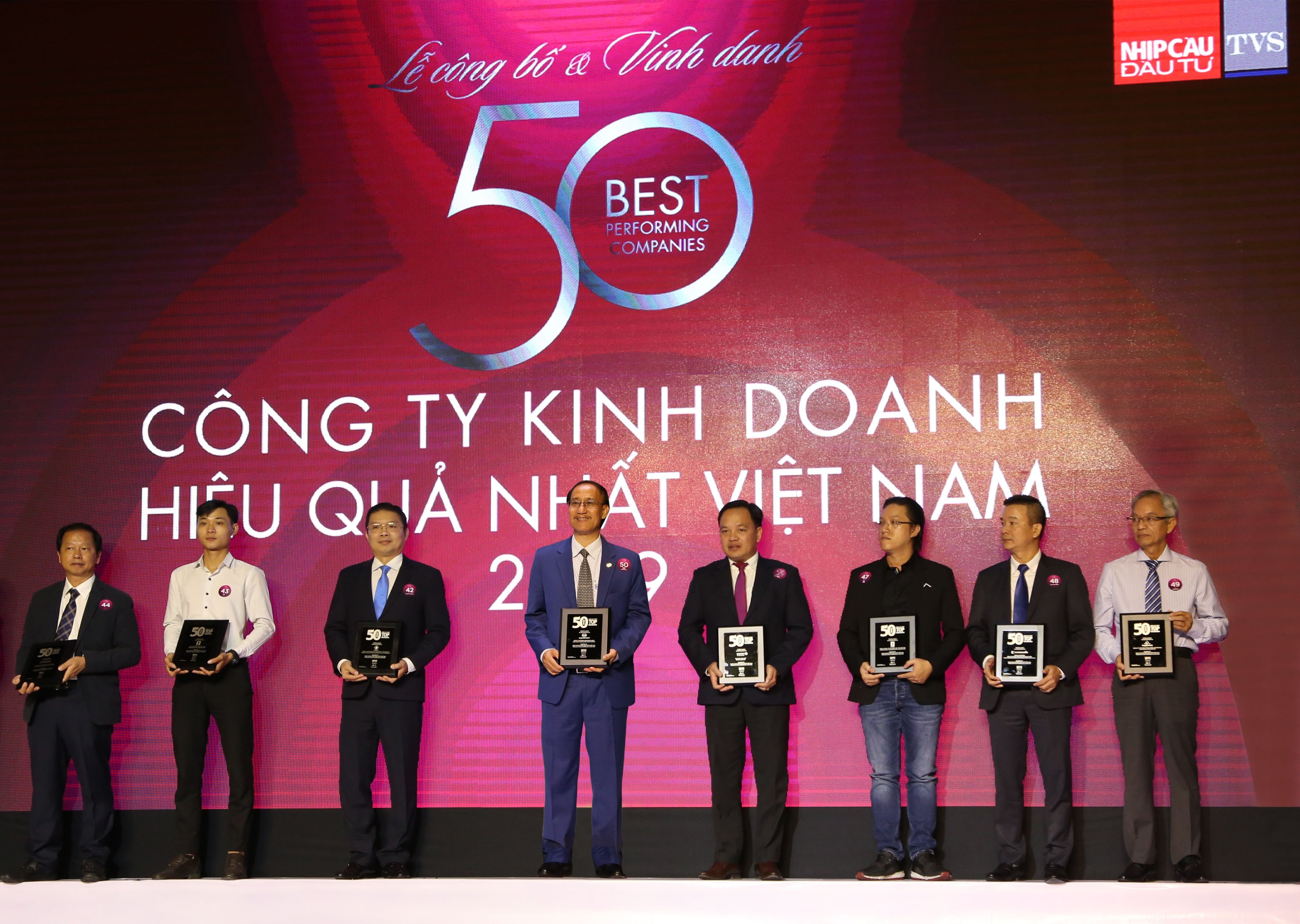 Nhựa Bình Minh được vinh danh Top 50 Công ty Kinh doanh Hiệu quả nhất Việt Nam