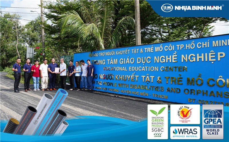 Binh Minh Plastics visits and presents gifts to the Vocational Education Center for Persons with Disabilities and Orphans on the occasion of Mid-Autumn Festival 2023